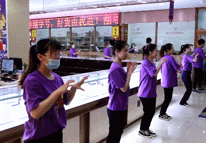 ‘华体会体育hth官方网站’
中华潮字号 好货由我造(图27) ‘华体会体育hth官方网站’
中华潮字号 好货由我造(图27)