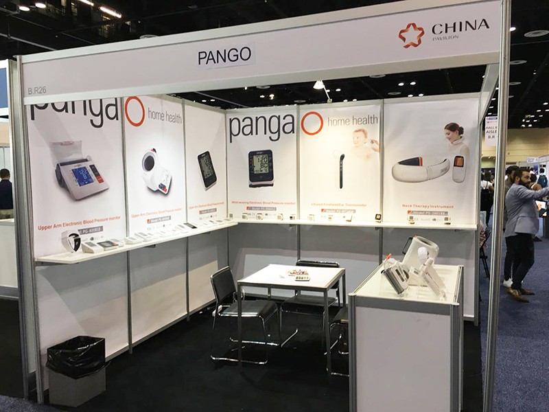 如果你男朋侪爱打羽毛球 请不要阻止 因为有一种“治疗”叫打球【华体会体育hth官方网站】(图1) 华体会体育hth官方网站