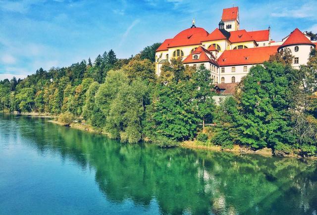 【hth官网入口】南阳市方城县实验初中优秀教师走进尤庄校区授课(图3) hth官网入口