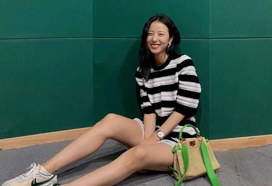 hth官网入口-
热门球鞋风向标!什么球鞋最火 看她上脚就知道了!(图4) hth官网入口-
热门球鞋风向标!什么球鞋最火 看她上脚就知道了!(图4)