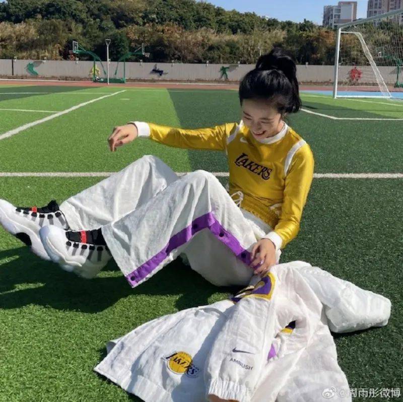 hth官网入口-
热门球鞋风向标!什么球鞋最火 看她上脚就知道了!(图12) hth官网入口-
热门球鞋风向标!什么球鞋最火 看她上脚就知道了!(图12)