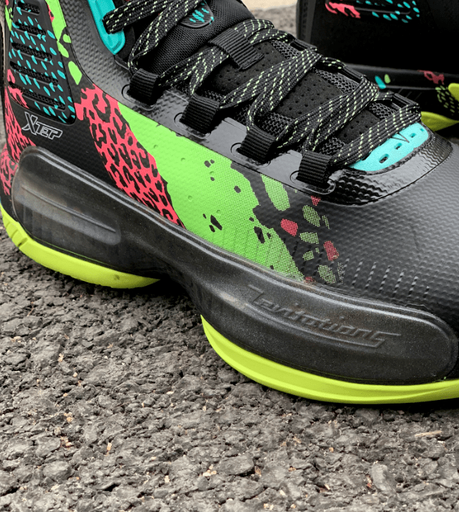 “华体会体育hth官方网站”
双版本另有隐藏彩蛋?!这个系列球鞋也是林书豪的战靴之一...(图9) “华体会体育hth官方网站”
双版本另有隐藏彩蛋?!这个系列球鞋也是林书豪的战靴之一...(图9)