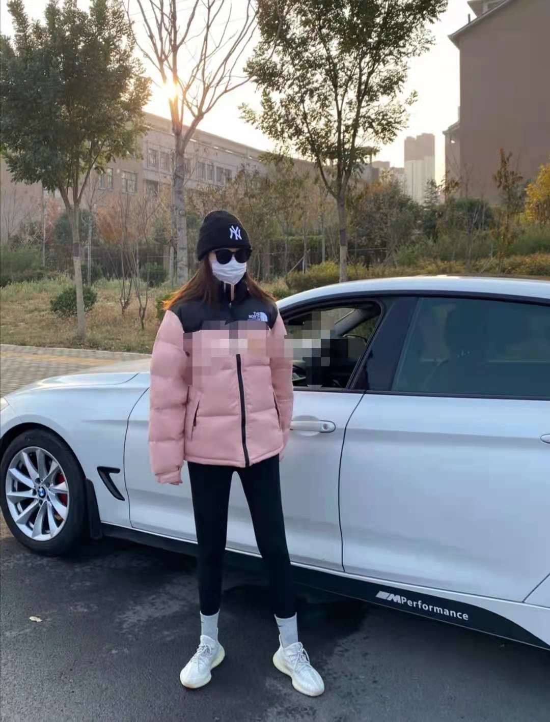 
北面羽绒服搭配什么裤子悦目：华体会体育hth官方网站(图8)