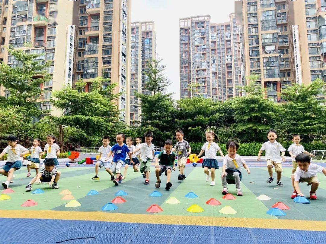 
小球星足球班正式开课啦！_华体会体育hth官方网站(图15)